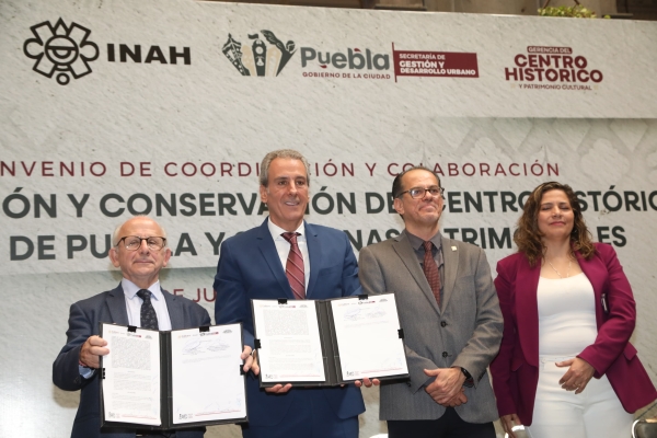 Pepe Chedraui e INAH firman convenio para preservar el patrimonio del Centro Histórico de Puebla