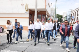 Entregan Alejandro Armenta y Pepe Chedraui recursos de Obra Comunitaria para 38 mercados y tianguis