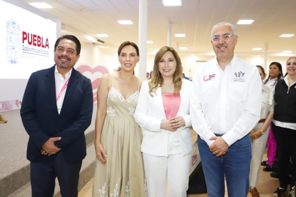 MariElise Budib acompaña a Ceci Arellano a la inauguración del Encuentro Estatal de Sistemas Municipales DIF