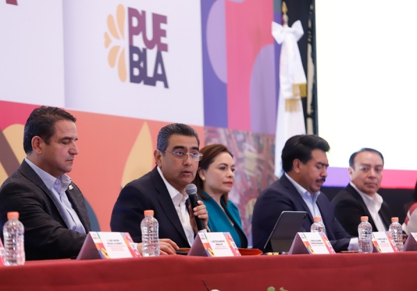 Expondrá Feria de Puebla 2024 unidad familiar y grandeza del estado; Sergio Salomón presenta evento