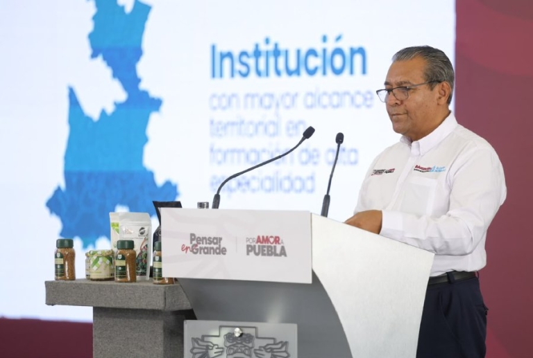 Colegio de Puebla fortalece formación de servidores públicos para impulsar desarrollo estatal