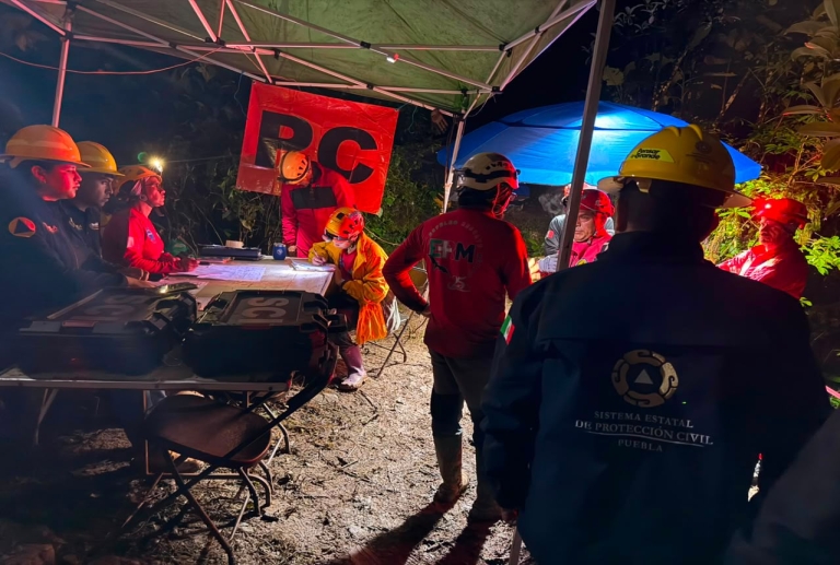 Por tercer día consecutivo continúa búsqueda en Gruta de Chichicazapa