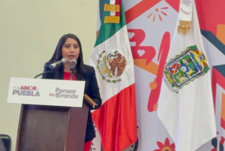 Natalie Hoyos reafirma el compromiso de SICOM con el derecho a la información