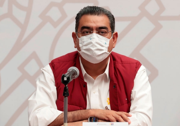 Poblanas, una prioridad para el gobierno estatal: Sergio Salomón