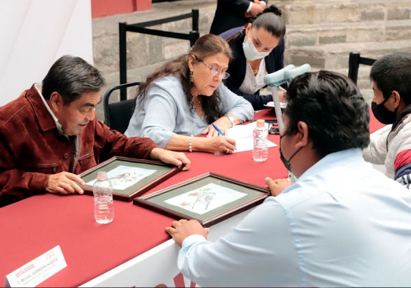 Recalca MBH apoyo del gobierno estatal a educación y ciencia en Martes Ciudadano